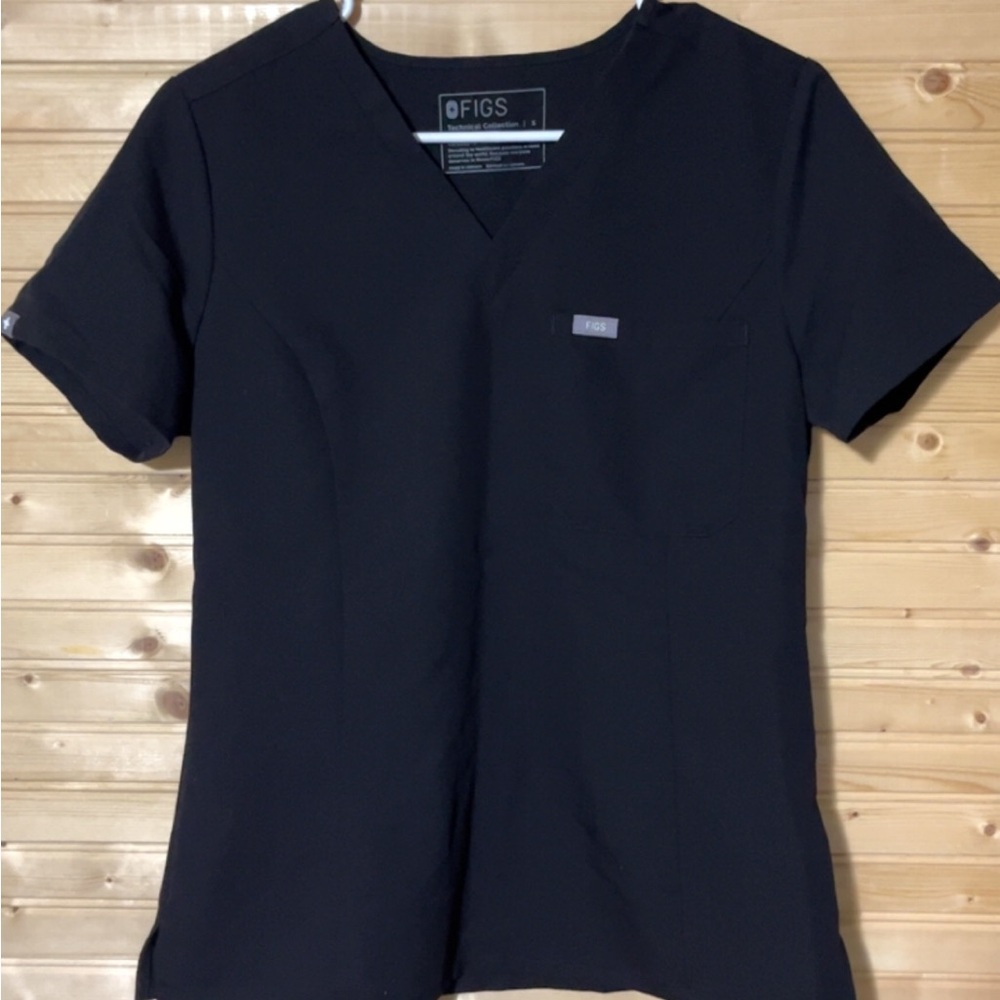 Figs Black Scrub Top